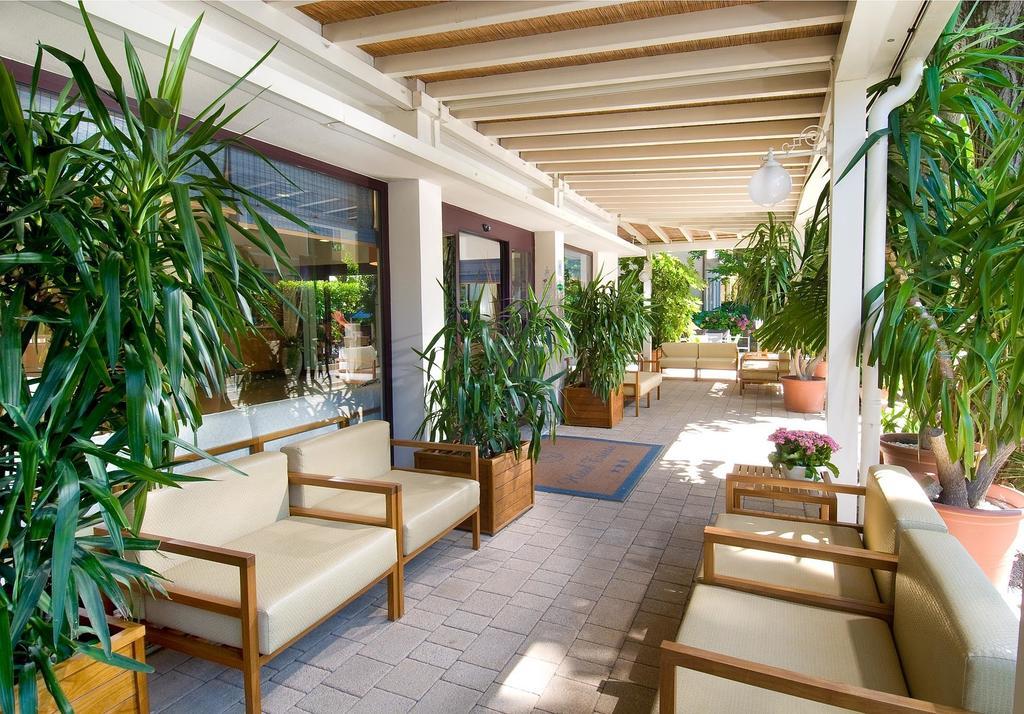 Hotel Trieste Cervia Ngoại thất bức ảnh