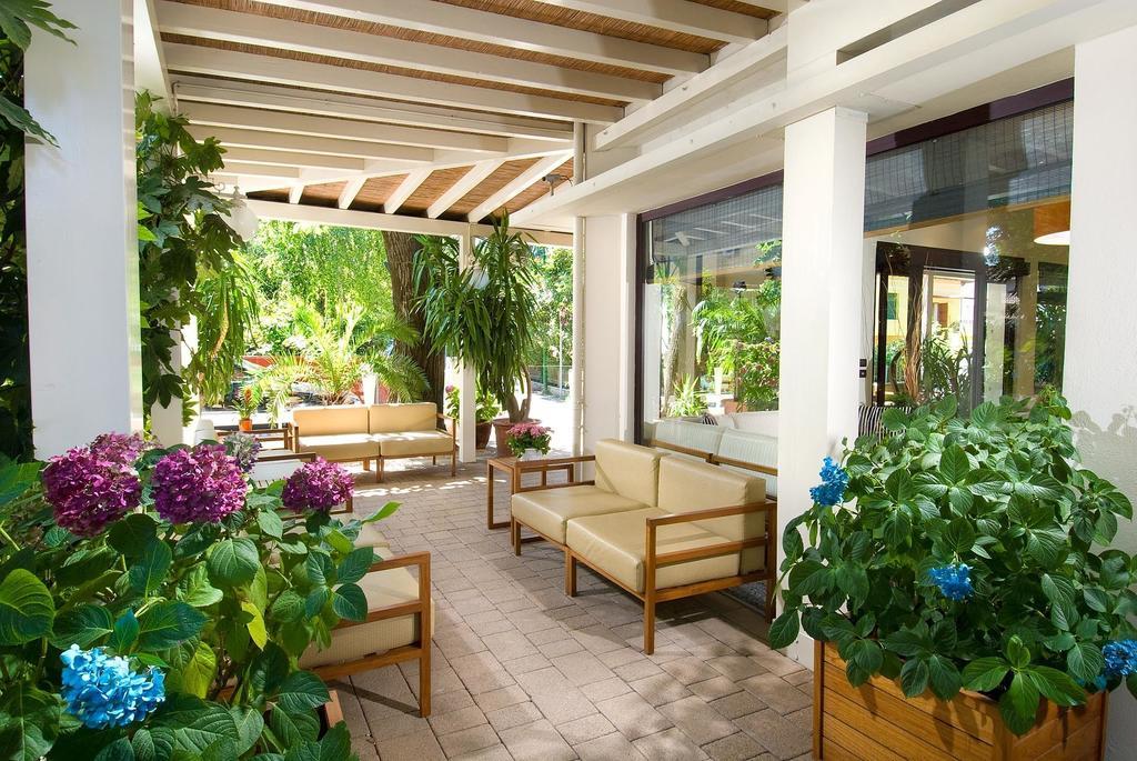 Hotel Trieste Cervia Ngoại thất bức ảnh