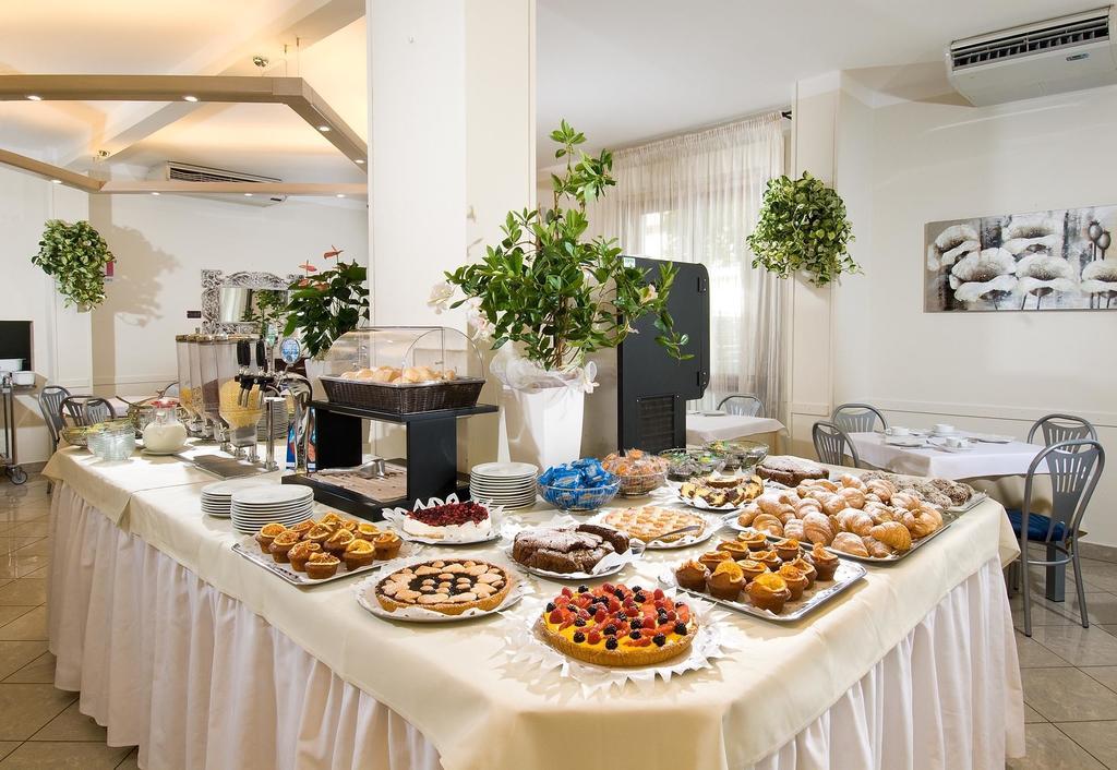 Hotel Trieste Cervia Ngoại thất bức ảnh