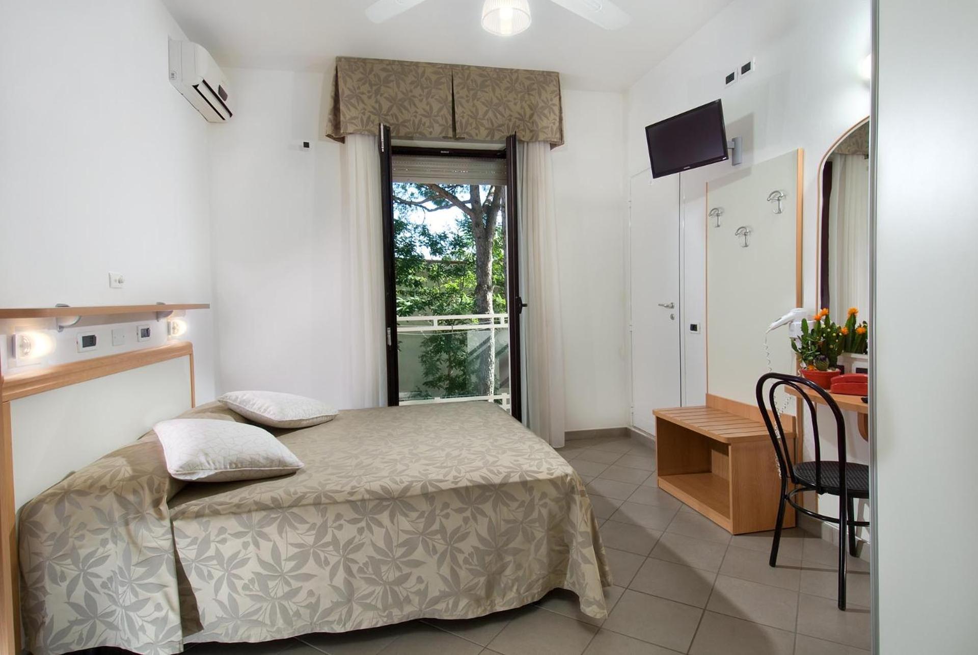 Hotel Trieste Cervia Ngoại thất bức ảnh