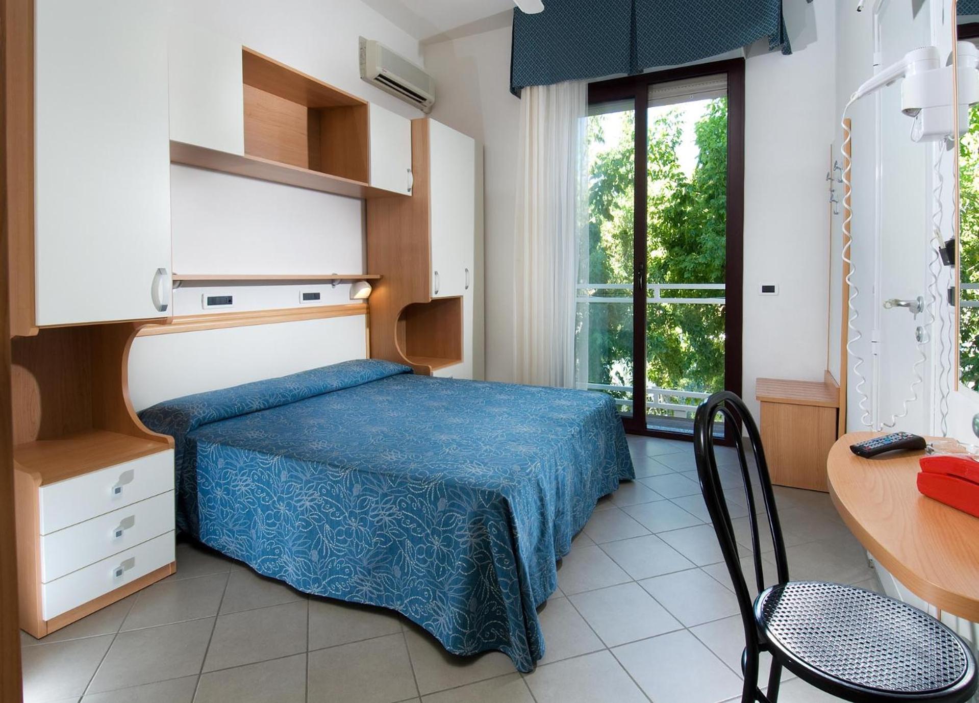 Hotel Trieste Cervia Ngoại thất bức ảnh